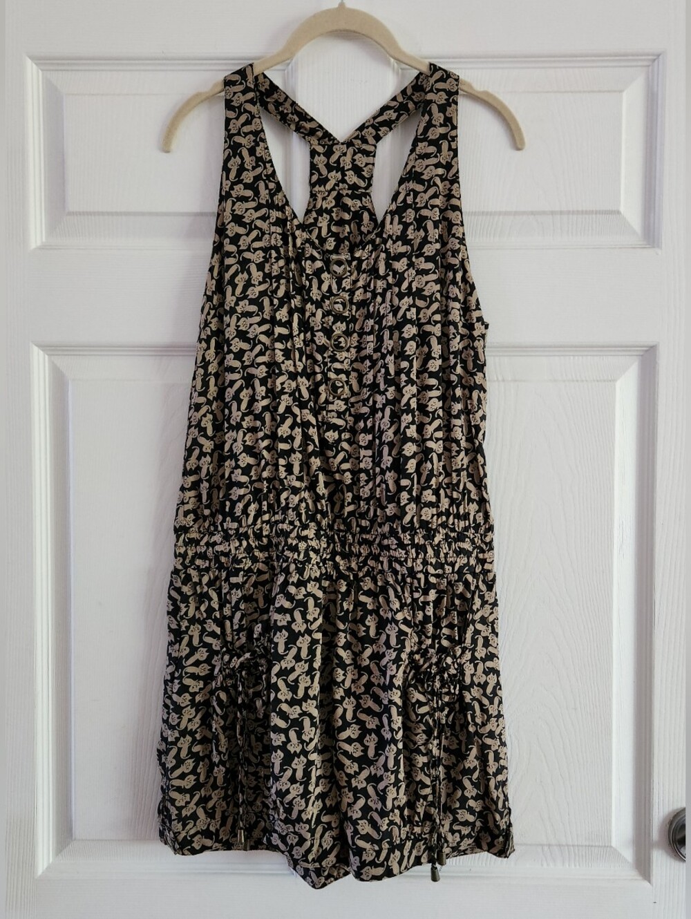 Sleeveless Cat Printed Romper, Jumsuit, Comfortable Fit. Size M, NWT